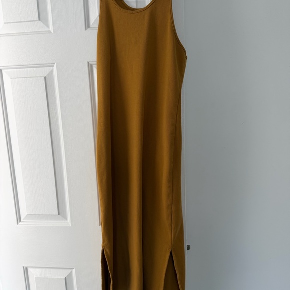 Banana Republic Dresses & Skirts - Sleeveless Mustard Split-Hem Maxi Dress by Banana Republic. New